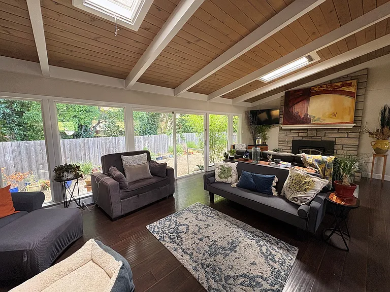 Grove Ln — Photo 9
