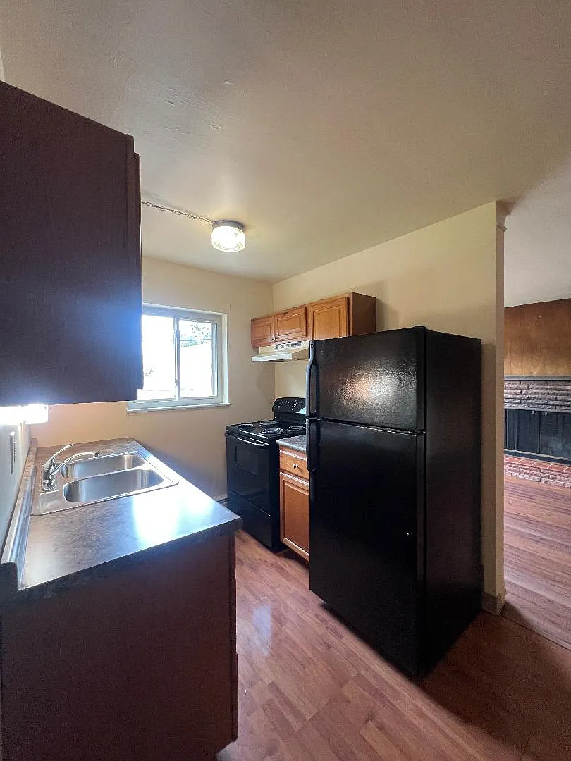 1 bed, 470 sqft, $825 — Photo 2