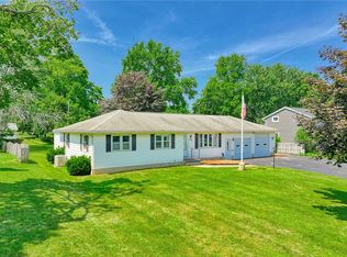 239 London Rd, Webster, NY 14580