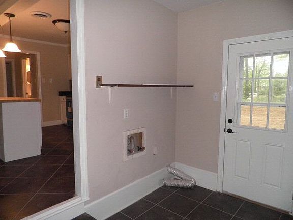 5th image of 505 Sherwood Ave