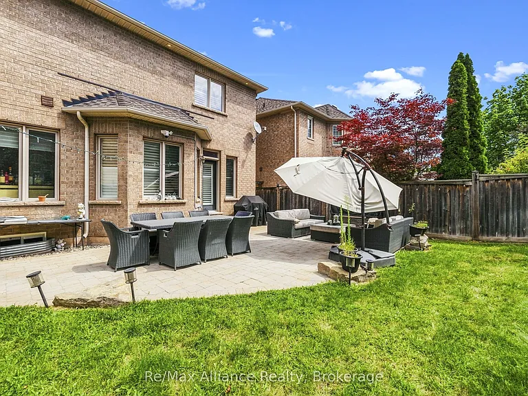 2404 Rideau Dr — Photo 39