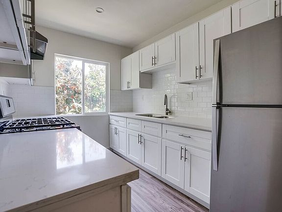 2nd image of 4037 W 28th St #70e6386b6