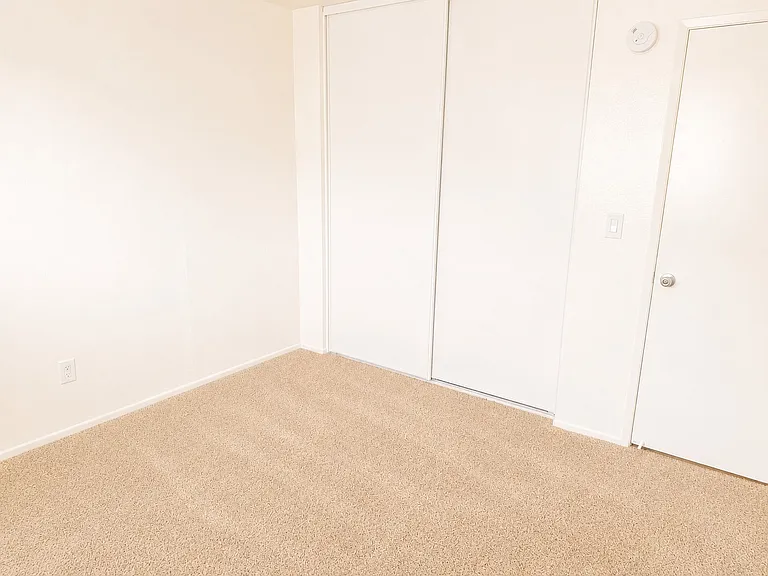 24561 Canada St #61 — Photo 23
