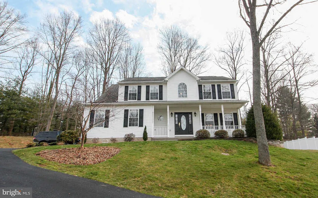 1219 Jenny Rd photo 1