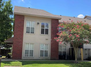 5165 Etta St #8-E, Baton Rouge, LA 70820