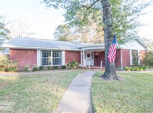 1603 Avenue Q, Huntsville, TX 77340