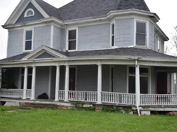 152 E Main St, Leesburg, OH 45135