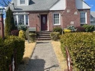 176 Edgar St, Woodbridge, NJ 07095