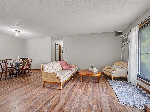 4th image of 2079 Parkside Dr #E-3