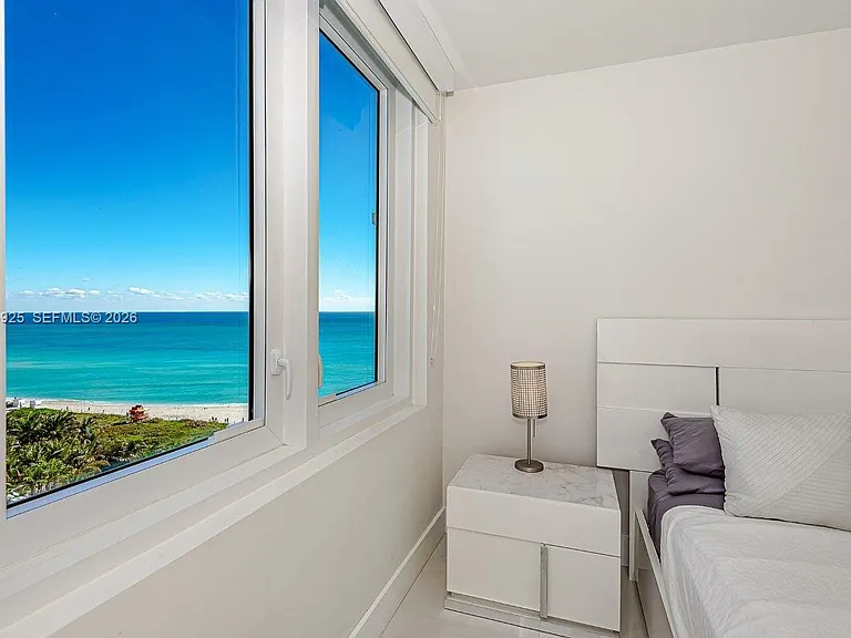 2301 Collins Ave #1416 — Photo 16