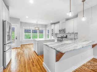 45 Tahkieostie Trl, Asheville, NC 28806