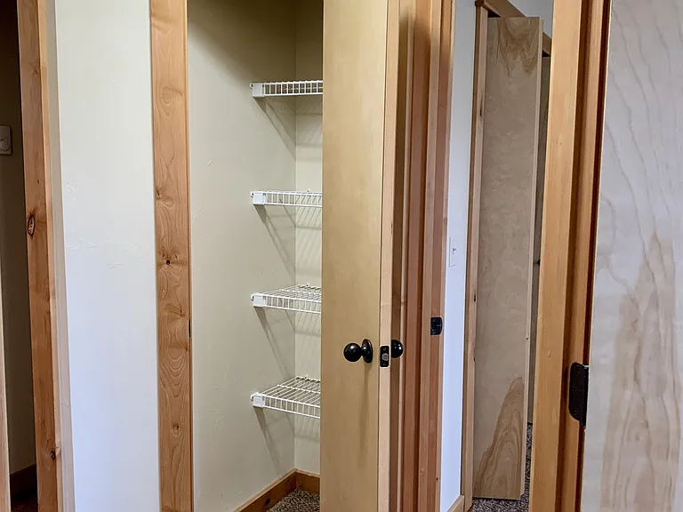 1021 Enterprise Dr #4 — Photo 12