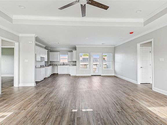 3rd image of 4924 Rosalia Dr