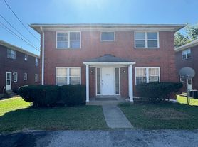 3512 Brockton Ln, Louisville, KY