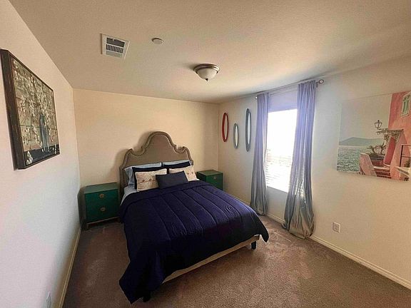 5th image of 3062 Flagstaff Dr