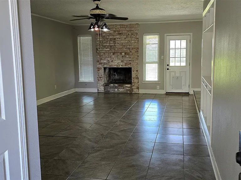 11507 Marrs Dr — Photo 5
