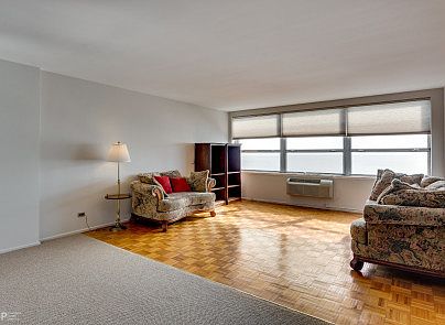 5th image of 5532 S Shore Dr APT 20E