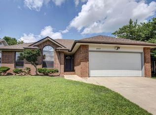 3927 W Monroe St, Springfield, MO 65802