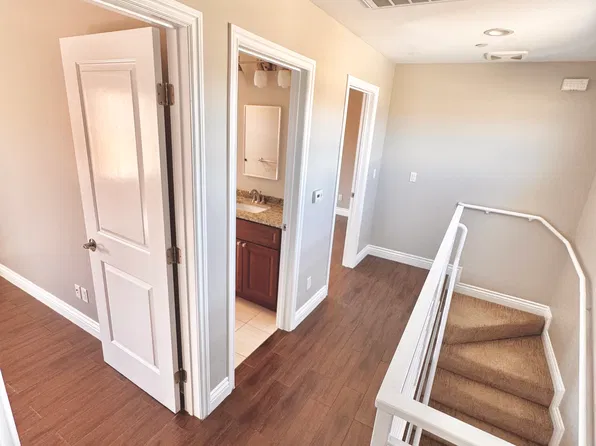 14004 Doty Ave APT 108, Hawthorne, CA 90250