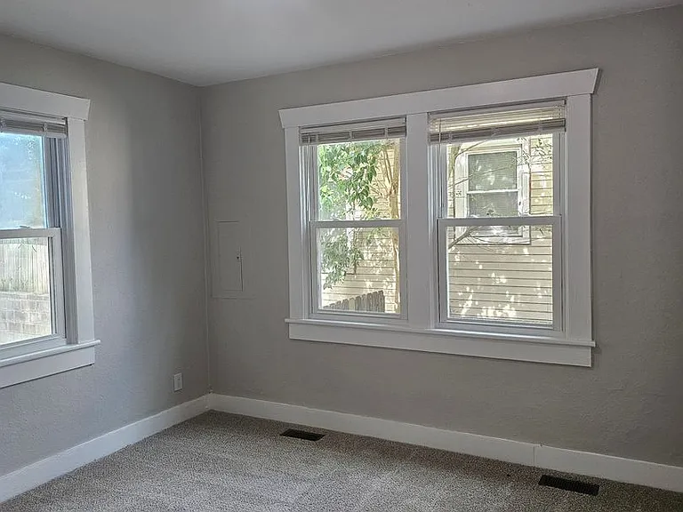 225 Beechwood Ave — Photo 14