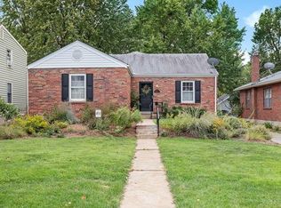 420 W Argonne Dr, Saint Louis, MO 63122