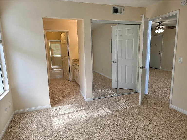 21500 Burbank #223 — Photo 4