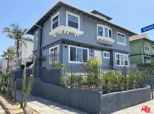 2227 James M Wood Blvd, Los Angeles, CA 90006