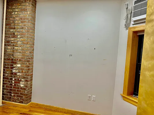 Rented by D H Realty & Management Inc | media 6