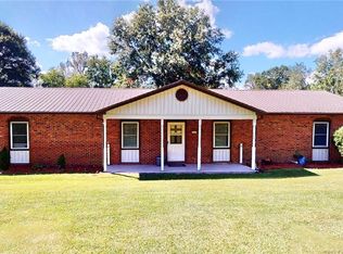 3605 Carbonton Rd, Sanford, NC 27330