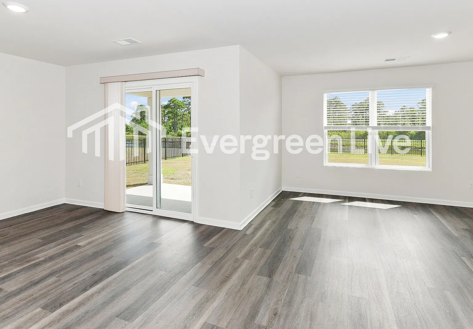 4 bed, 2.0 bath, 1774 sqft, $2,145 — Photo 2