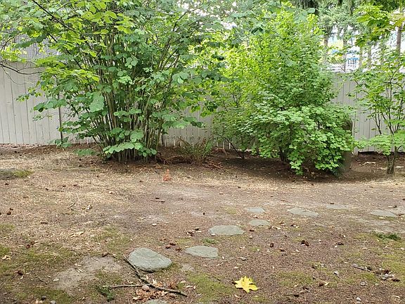 2nd image of 11623 127th Ln NE APT C8