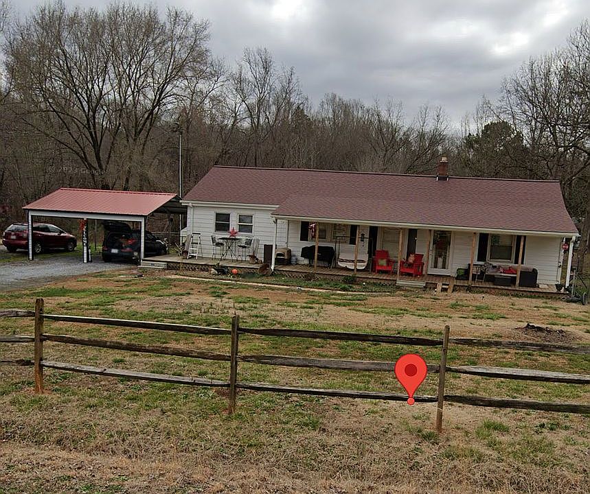 2nd image of 3230 Cauble Rd