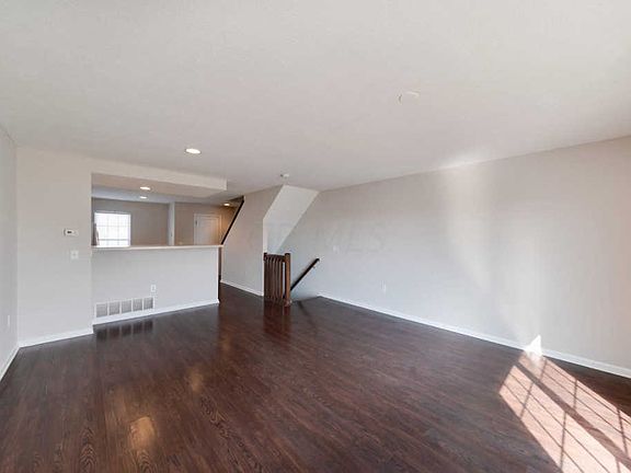 5th image of 5284 Royal Arch Cascade Dr