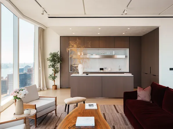 100 East 53rd Street image 6 of 24