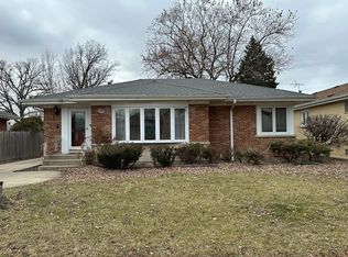 6330 N Kedvale Ave, Chicago, IL 60646
