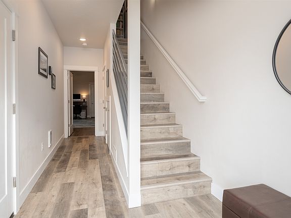 3rd image of 1711 Schilling St #A