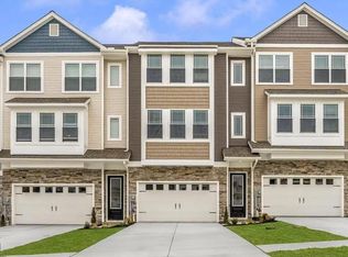 525 Abigail Ave, Waynesboro, PA 17268