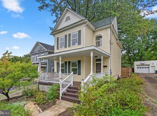 3710 37th St, Mount Rainier, MD