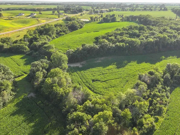 9 SE 32nd Ave, Runnells, IA 50237