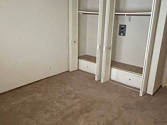5th image of 1915 Green St #103