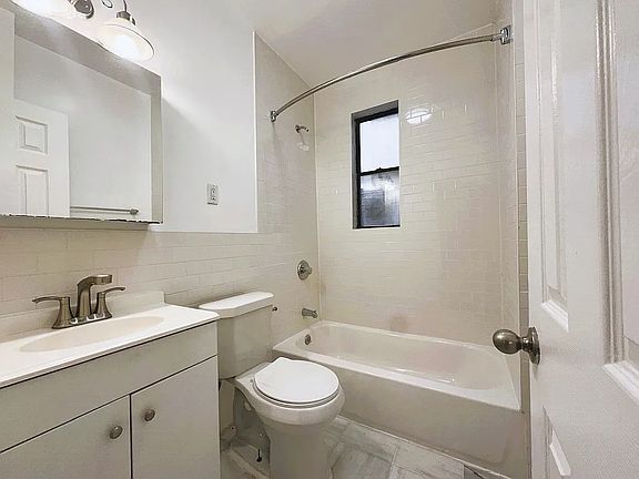 5th image of 224 Atlantic Ave APT 2LR