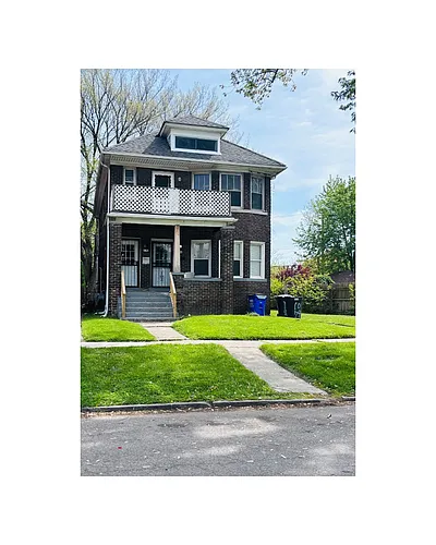 1076 N Rademacher St Photo 1