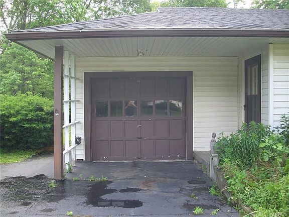 2nd image of 5745 East Ln