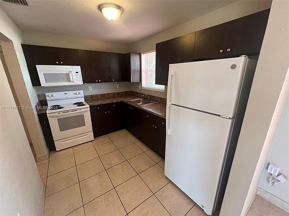 3rd image of 651 NW 179th St