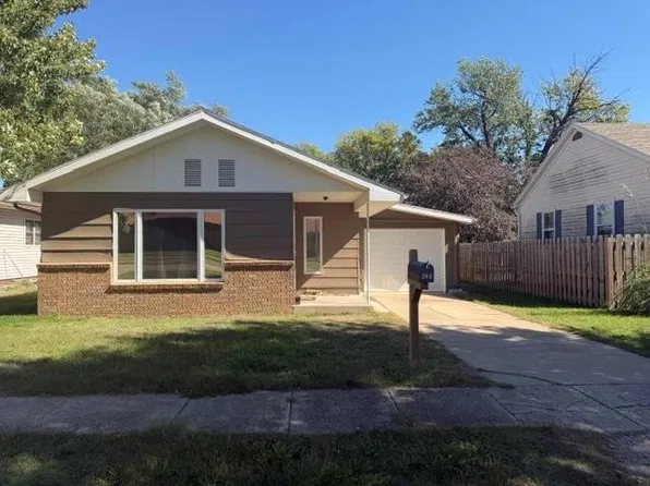 426 N Franklin St, Red Cloud, NE 68970