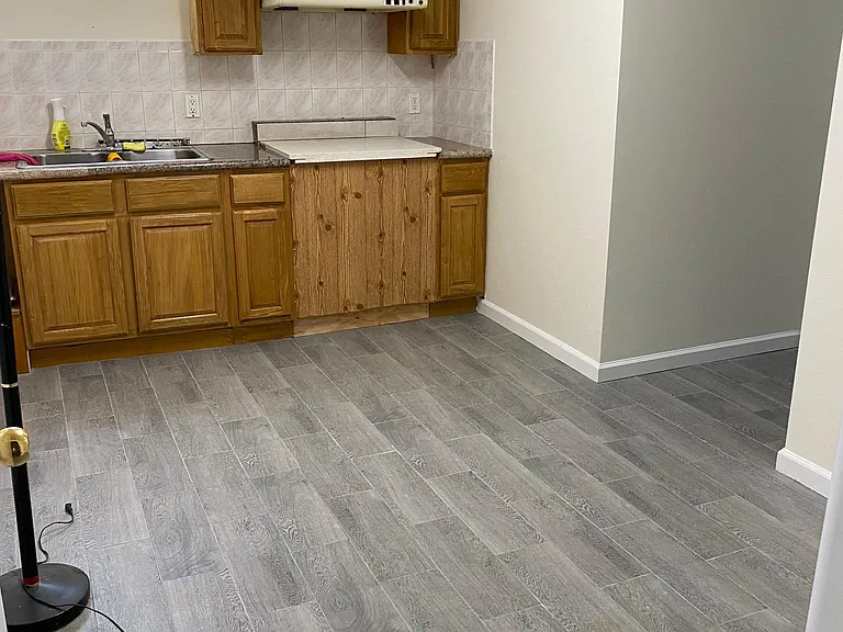 190 Saint Charles Ave — Photo 1