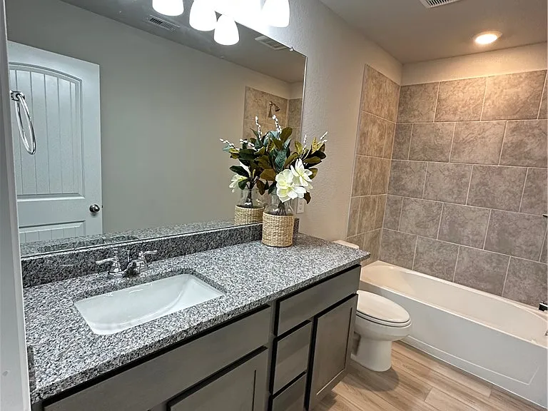 1119 Patriot Dr — Photo 25