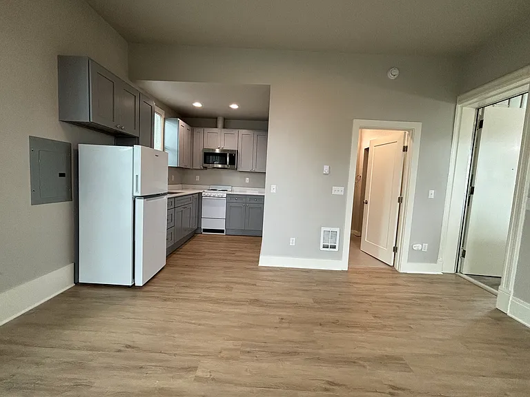 1224 N I St #101 — Photo 6