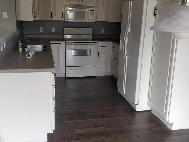 1196 Onyx Ln — Photo 5