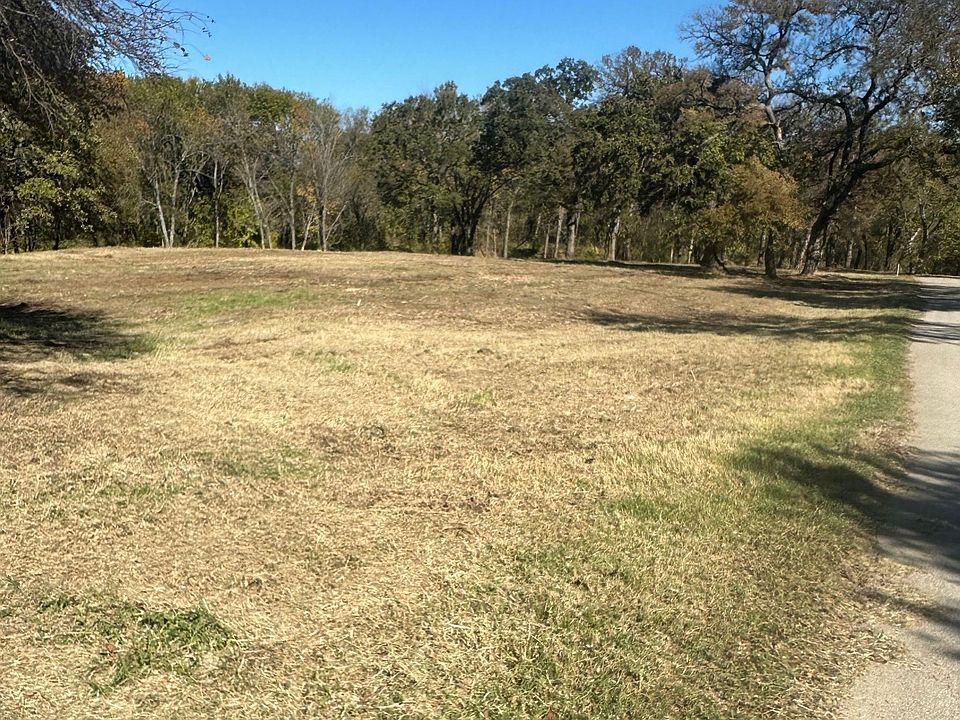1st image of 351 Carlin Rd
